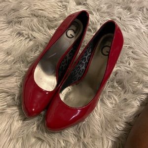 Red G by Guess Pumps
